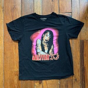 Aaliyah shirt